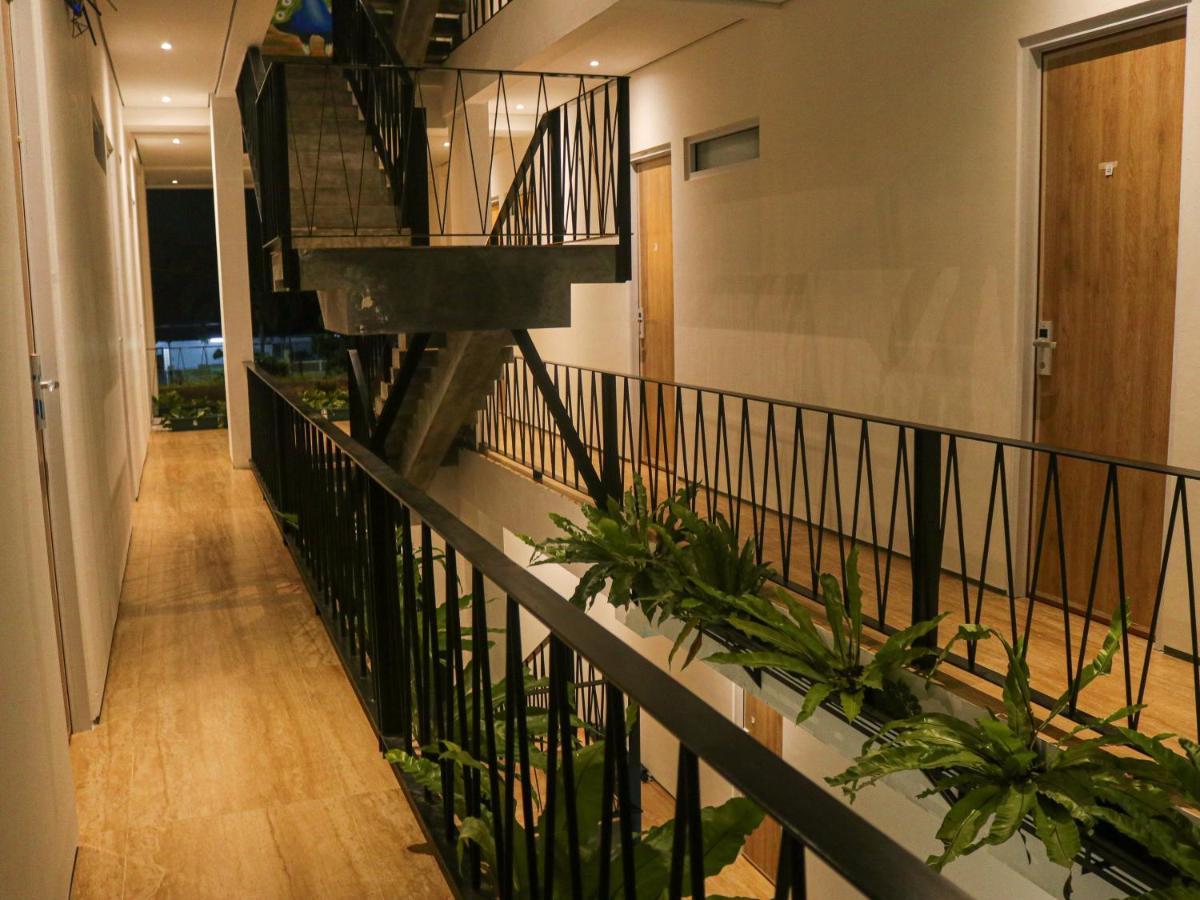 Rion Hostel Bogor Exteriör bild